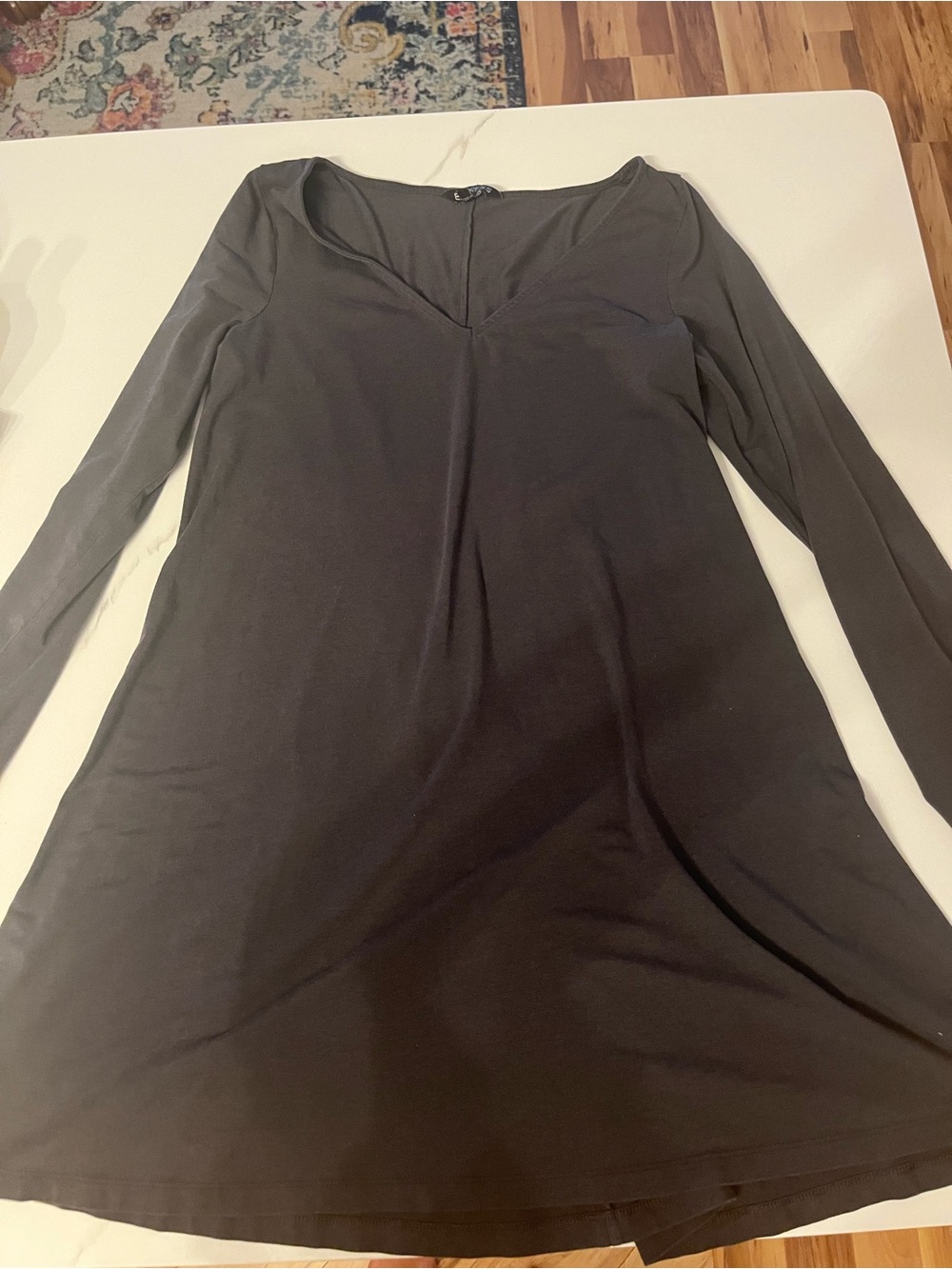 Women's Black long Sleeve V-Neck Tunic Dress